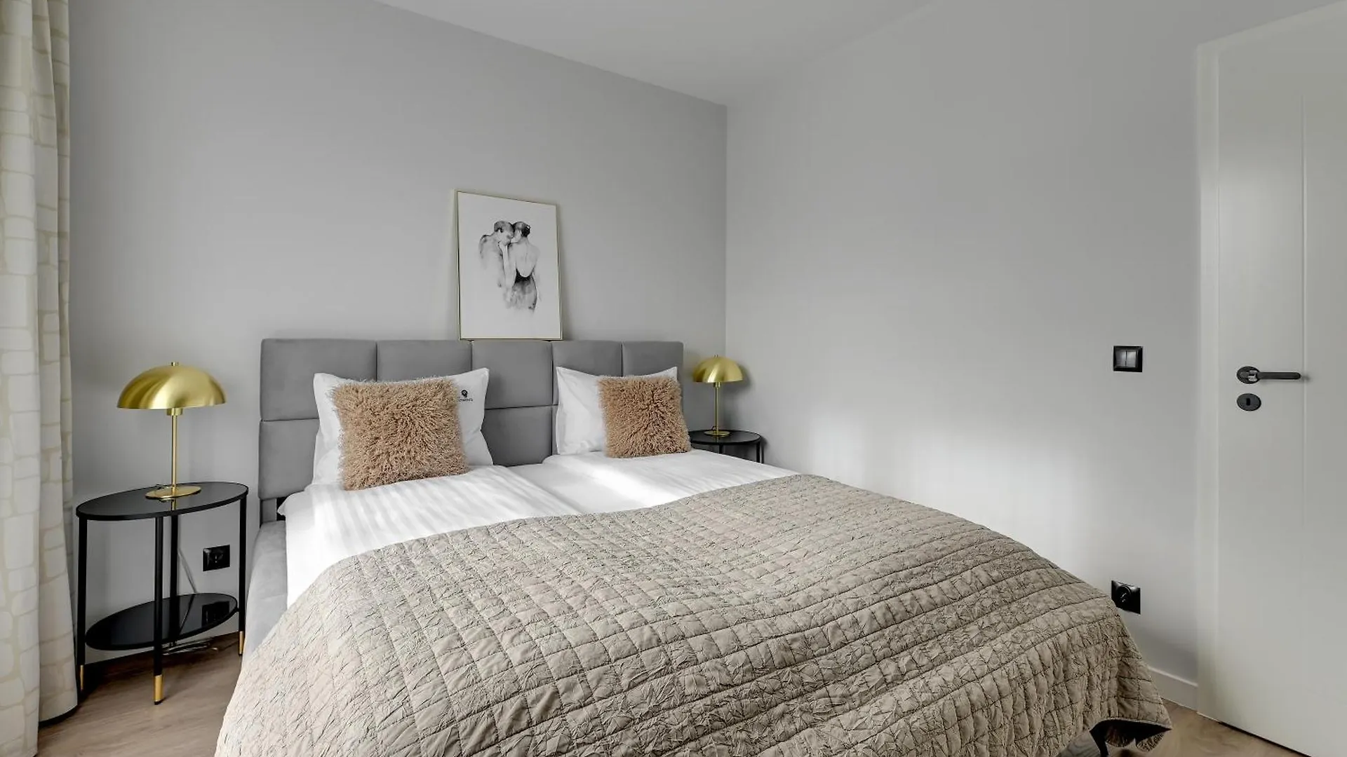Lion Apartments - Premium Apartments With Parking In The Center Of Gdansk