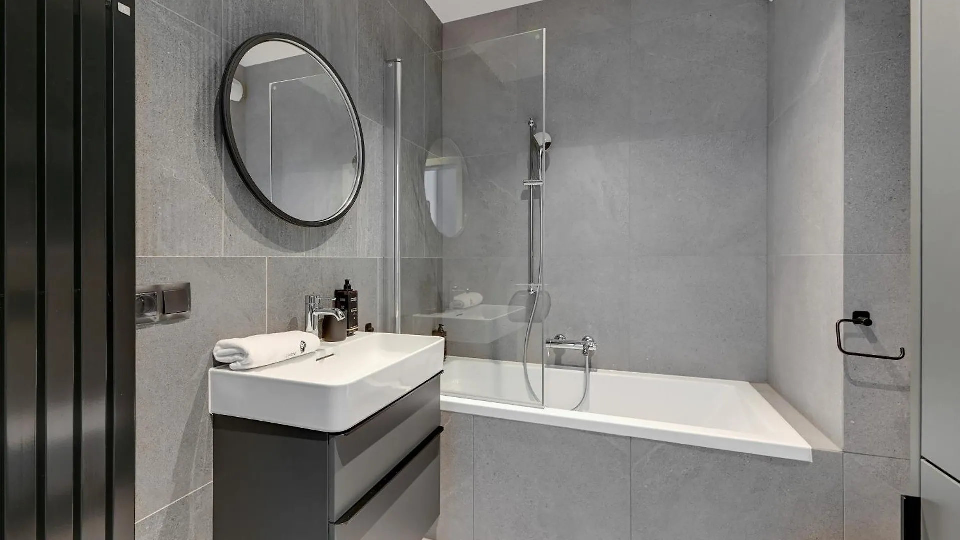 Lion Apartments - Premium Apartments With Parking In The Center Of Gdansk